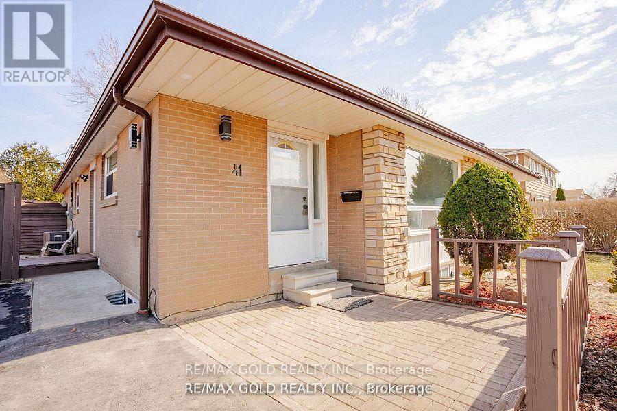 Property at 41 DANESBURY CRESCENT image 3