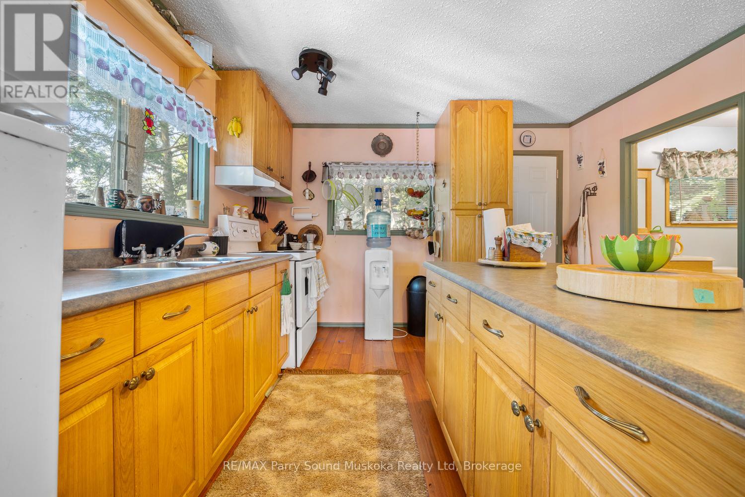 20 Peninsula Trail, Seguin, Ontario  P2A 2W8 - Photo 21 - X12293231