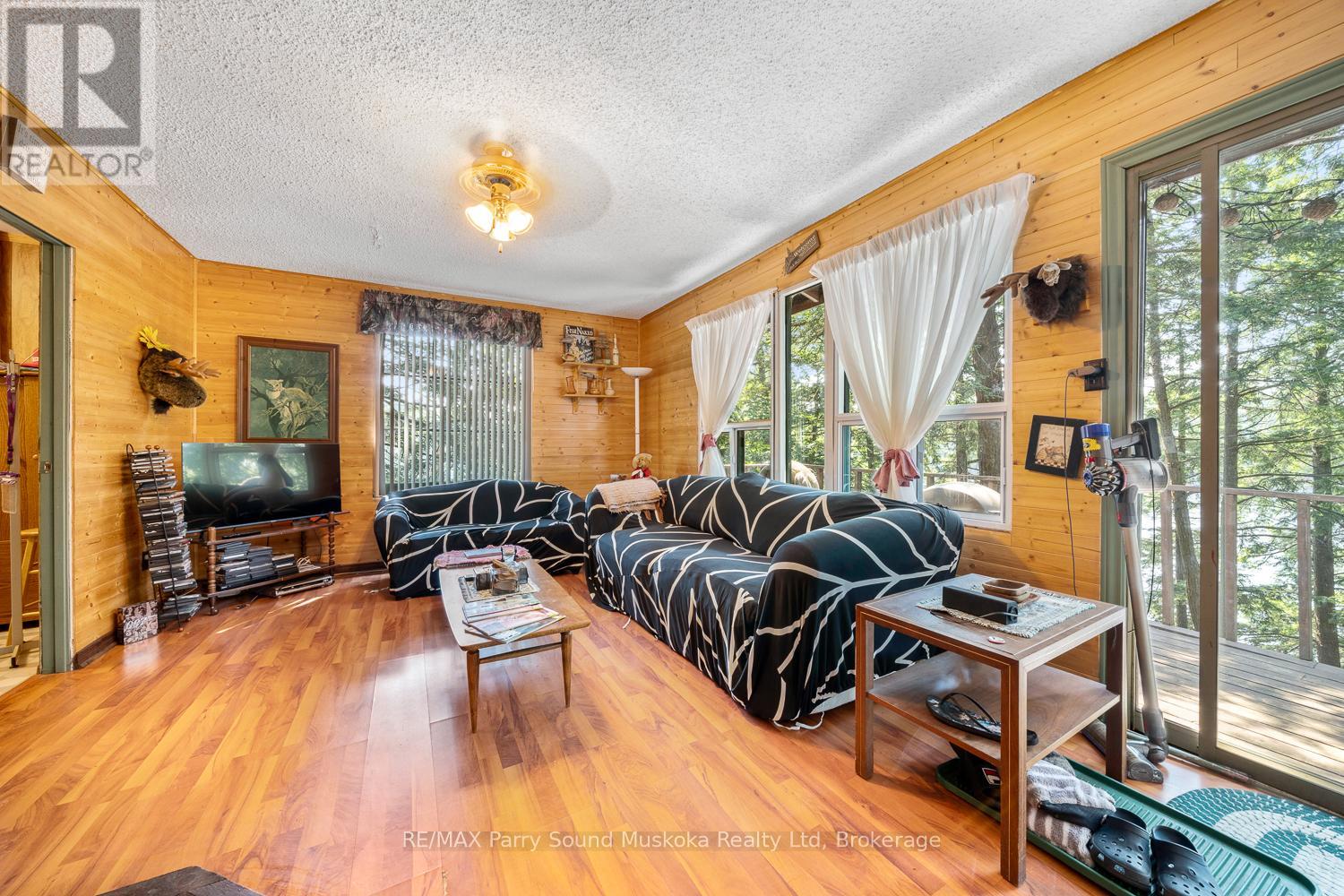 20 Peninsula Trail, Seguin, Ontario  P2A 2W8 - Photo 23 - X12293231