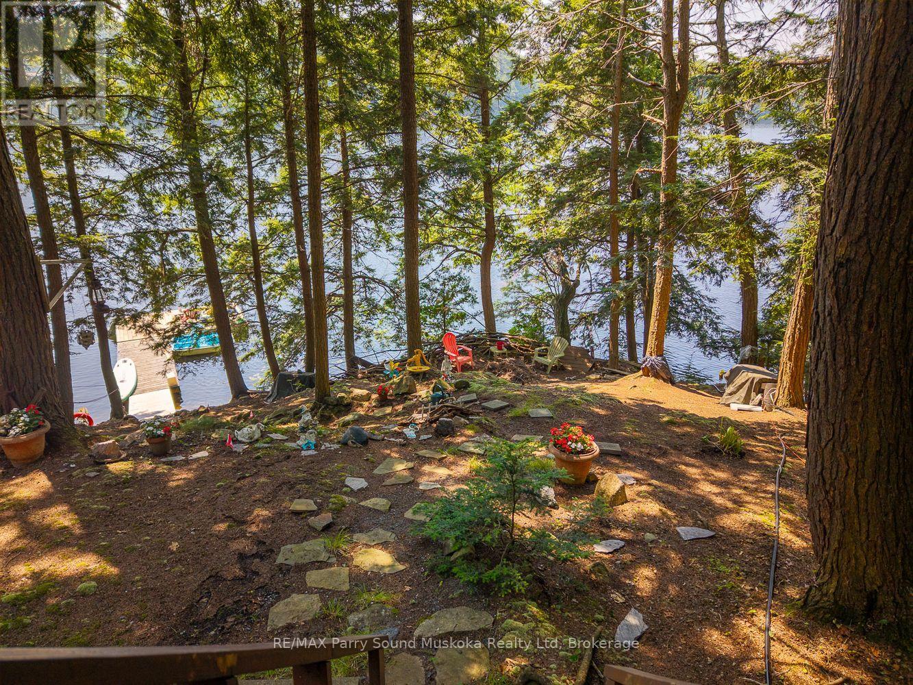 20 Peninsula Trail, Seguin, Ontario  P2A 2W8 - Photo 7 - X12293231
