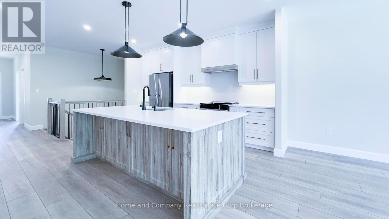 52 Deer Ridge Lane, Bluewater, Ontario  N0M 1G0 - Photo 14 - X12293324