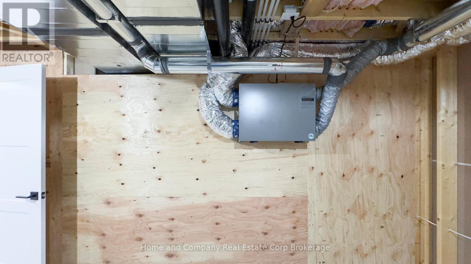 52 Deer Ridge Lane, Bluewater, Ontario  N0M 1G0 - Photo 27 - X12293324