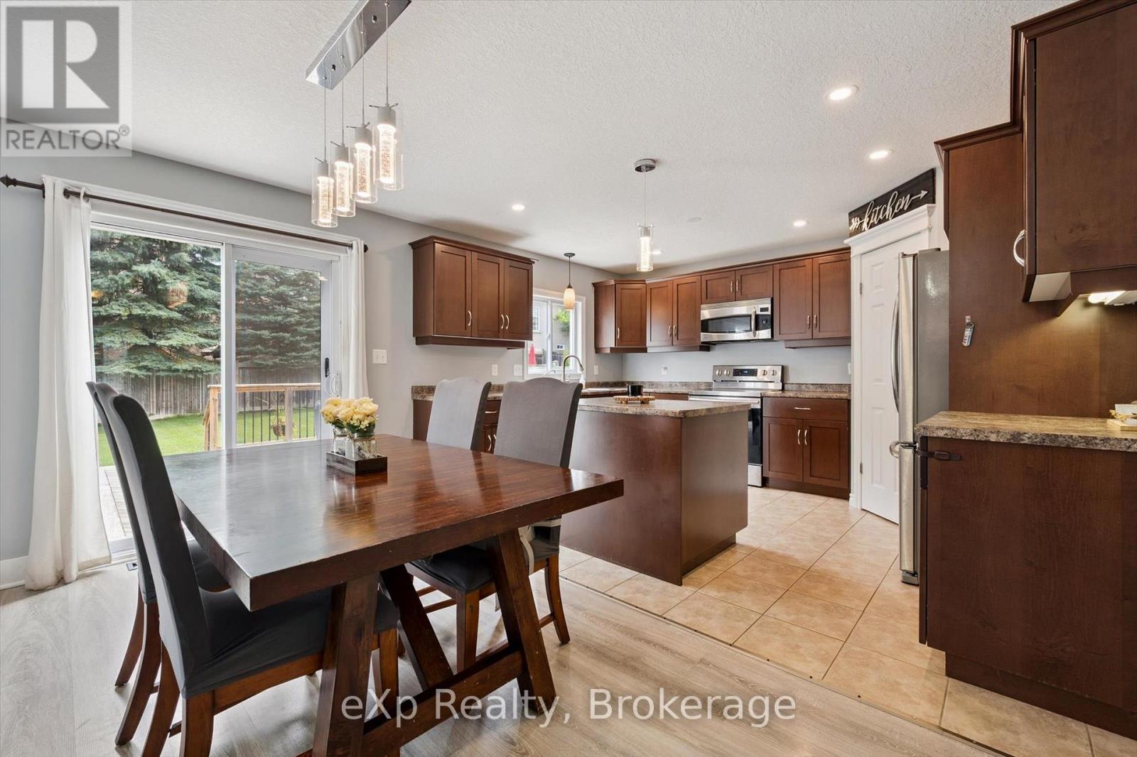 128 Winston Street, Guelph/eramosa, Ontario  N0B 2K0 - Photo 10 - X12293386