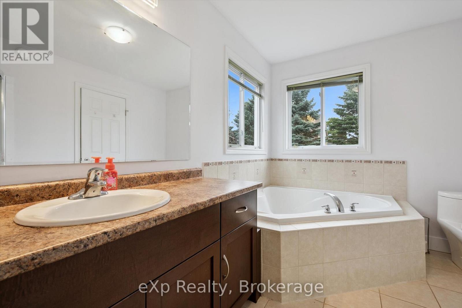 128 Winston Street, Guelph/eramosa, Ontario  N0B 2K0 - Photo 20 - X12293386