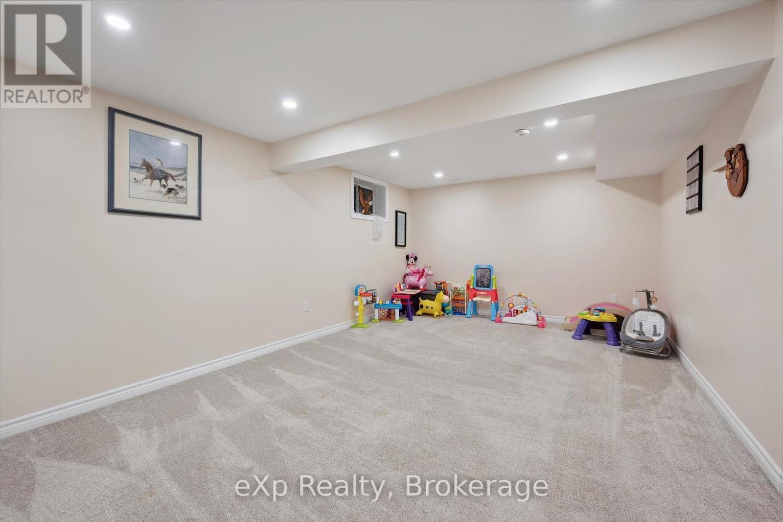 128 Winston Street, Guelph/eramosa, Ontario  N0B 2K0 - Photo 26 - X12293386