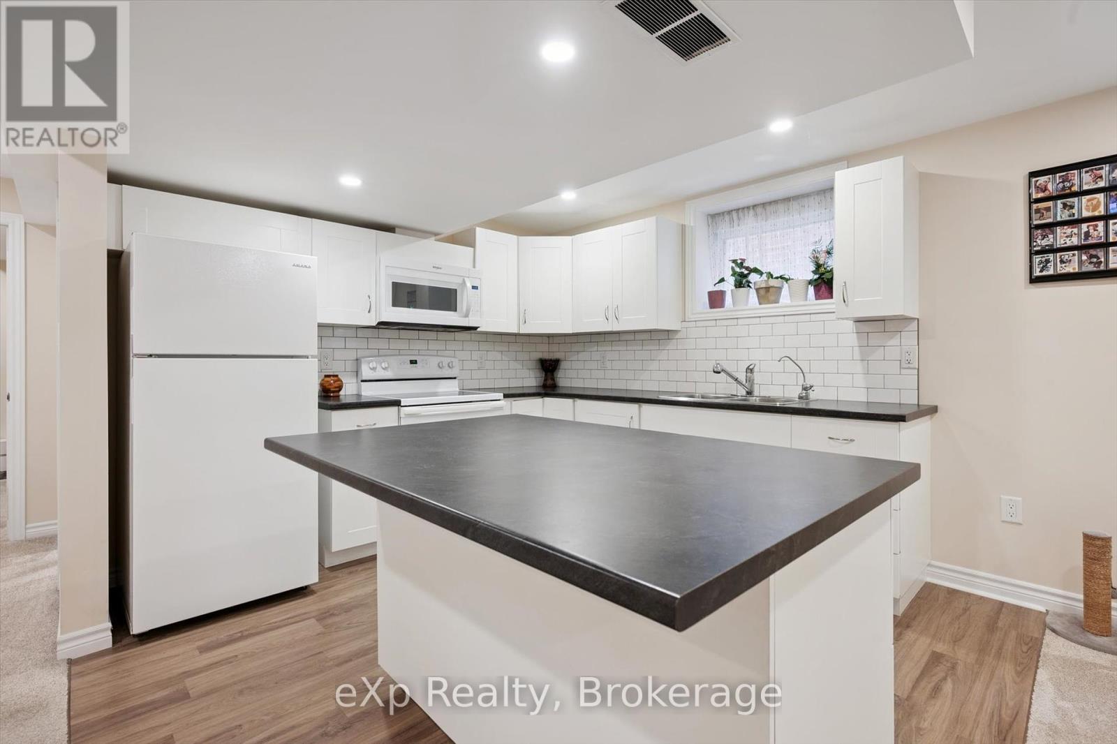 128 Winston Street, Guelph/eramosa, Ontario  N0B 2K0 - Photo 30 - X12293386