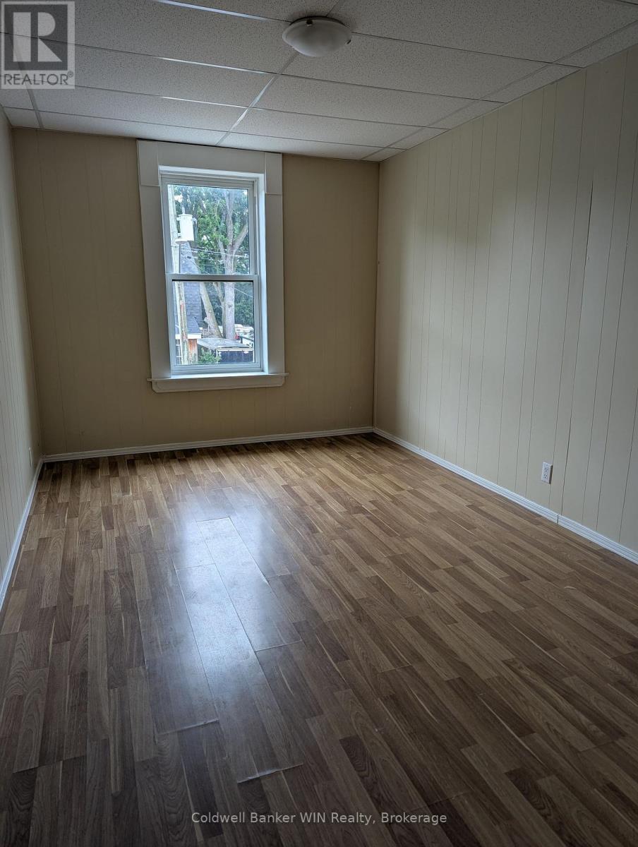 1 Geddes Street E, Minto, Ontario  N0G 1M0 - Photo 6 - X12293416