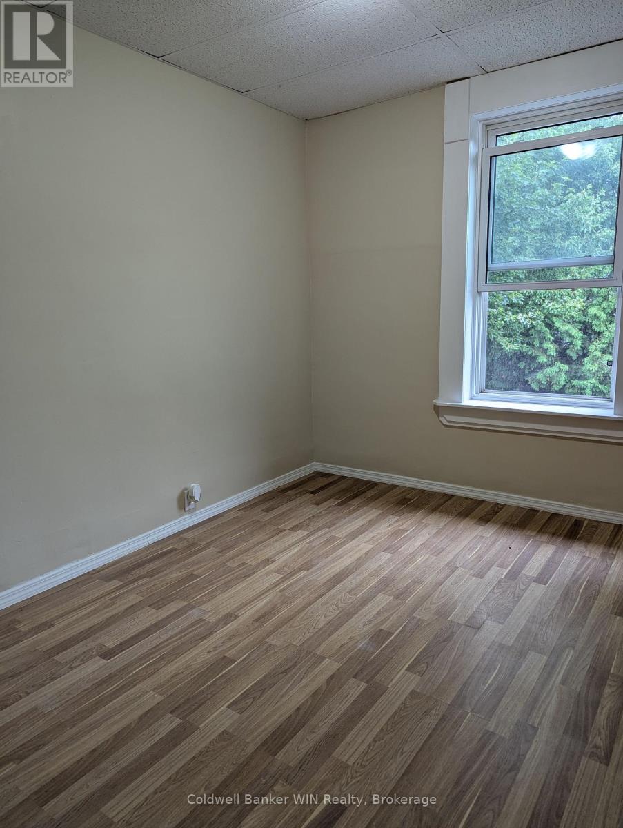 1 Geddes Street E, Minto, Ontario  N0G 1M0 - Photo 7 - X12293416