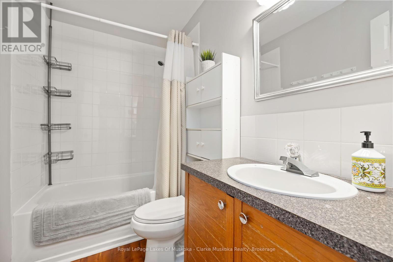 27 Joyce Lane, The Archipelago, Ontario  P0G 1G0 - Photo 15 - X12293419