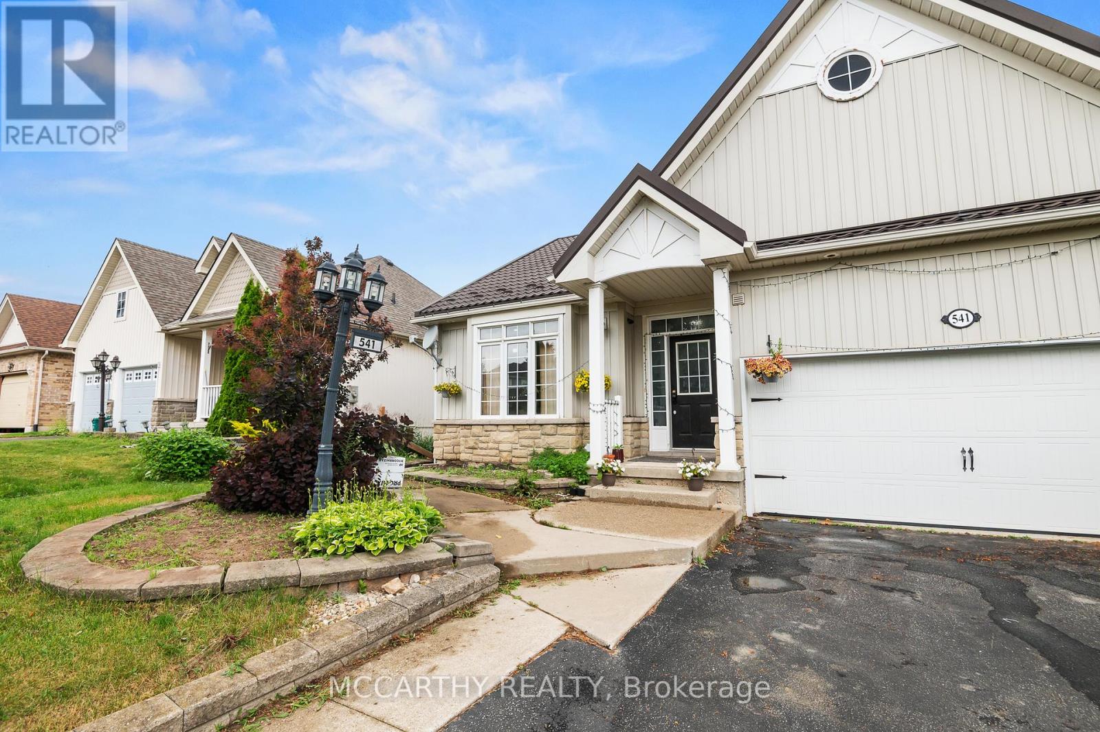 541 FIDDLE PARK LANE, shelburne, Ontario