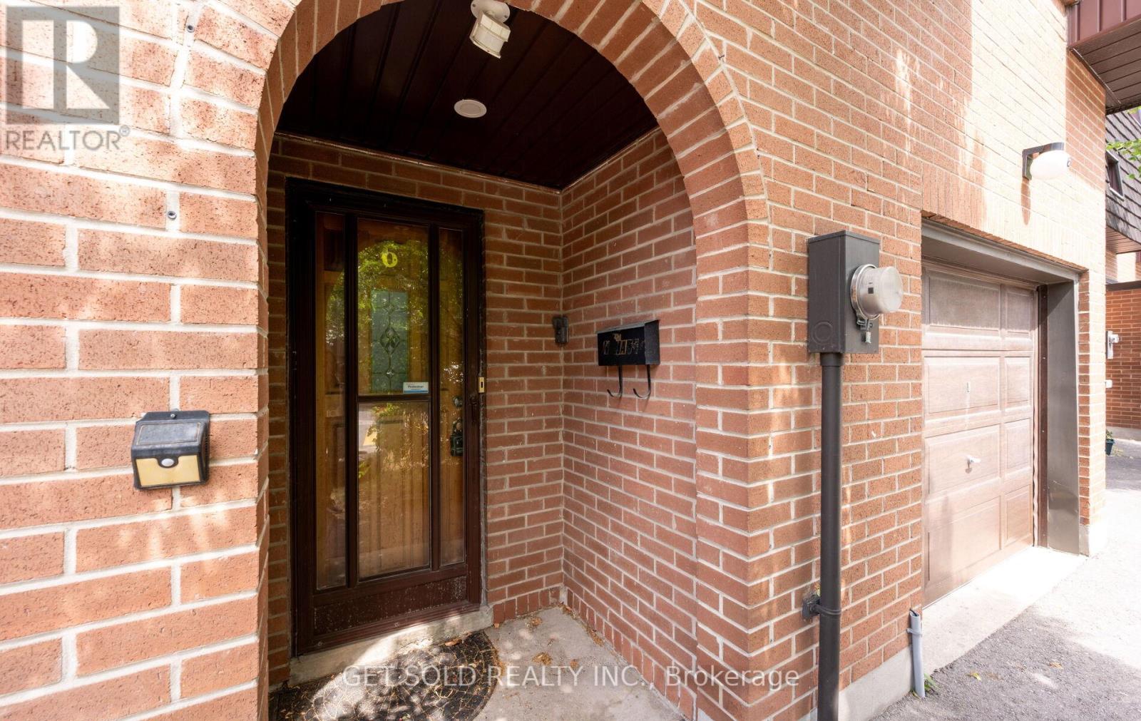Property at 6 DARRAS COURT image 2
