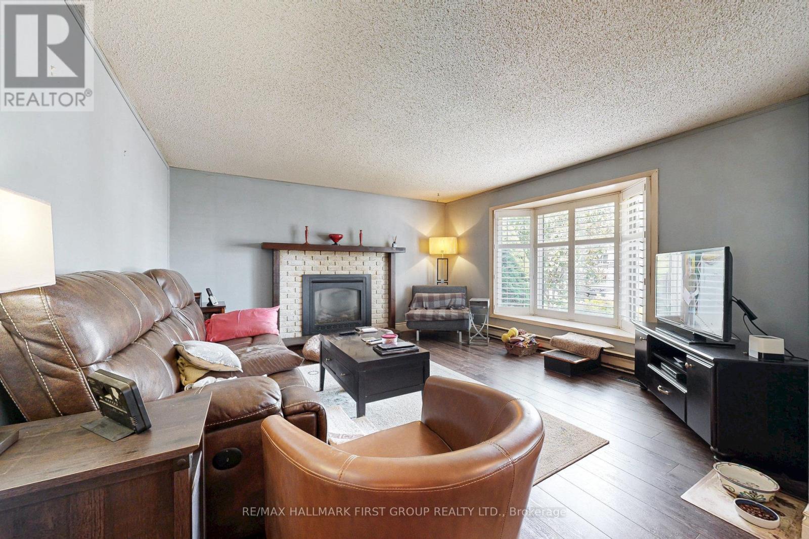 Property at 4 KAWARTHA ROAD image 4