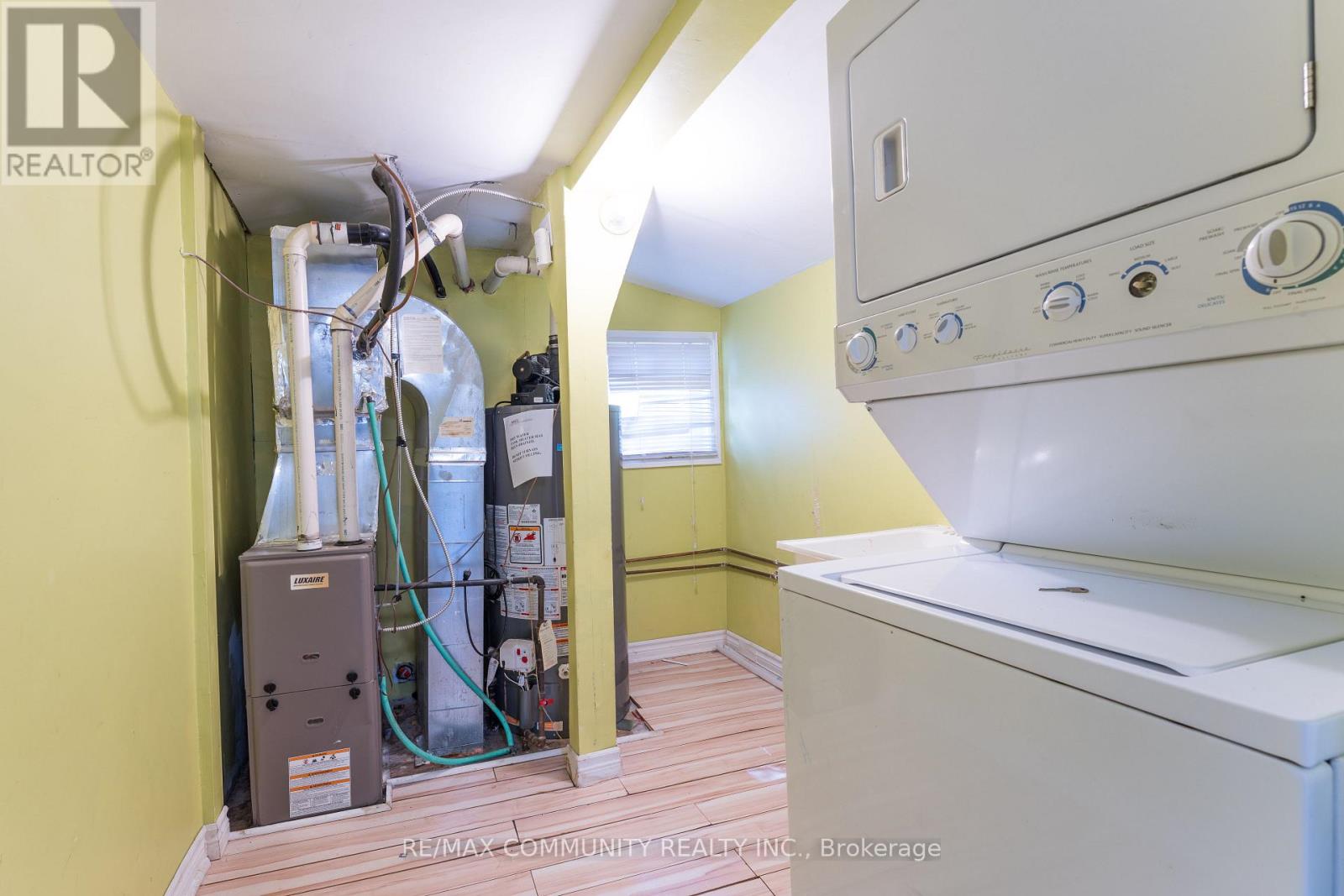 306 Kenwood Avenue, Georgina (Keswick South), Ontario  L4P 2X5 - Photo 8 - N12288690