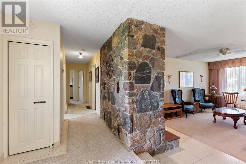 Property at 181 NOTRE DAME STREET image 4