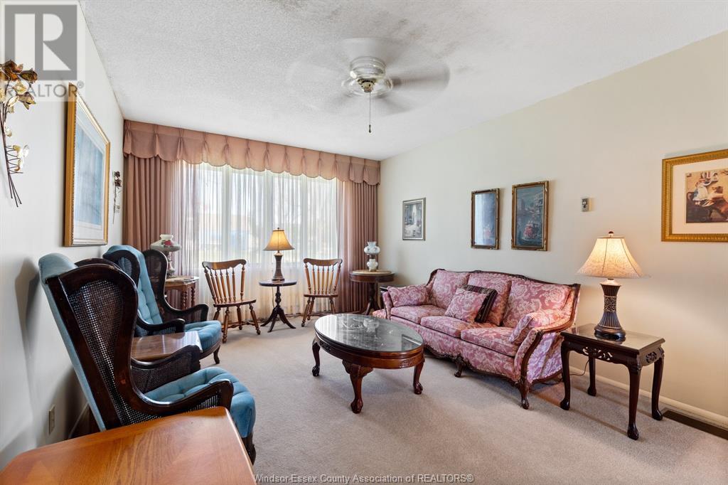 Property at 181 NOTRE DAME STREET image 5