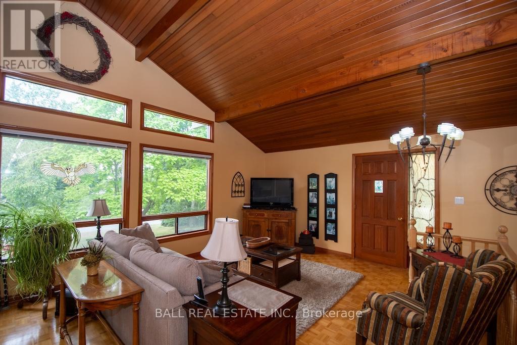 2811 Antelope Trail, Selwyn, Ontario  K0L 2H0 - Photo 9 - X12293444