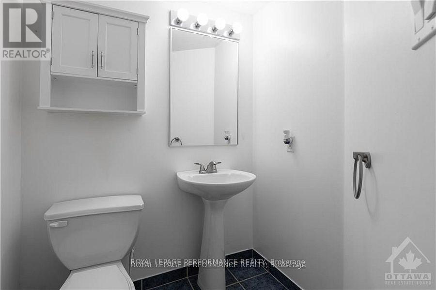 10 - 1132 Gablefield Private, Ottawa, Ontario  K1J 1E3 - Photo 19 - X12293443