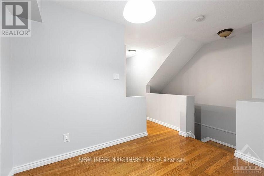 10 - 1132 Gablefield Private, Ottawa, Ontario  K1J 1E3 - Photo 20 - X12293443