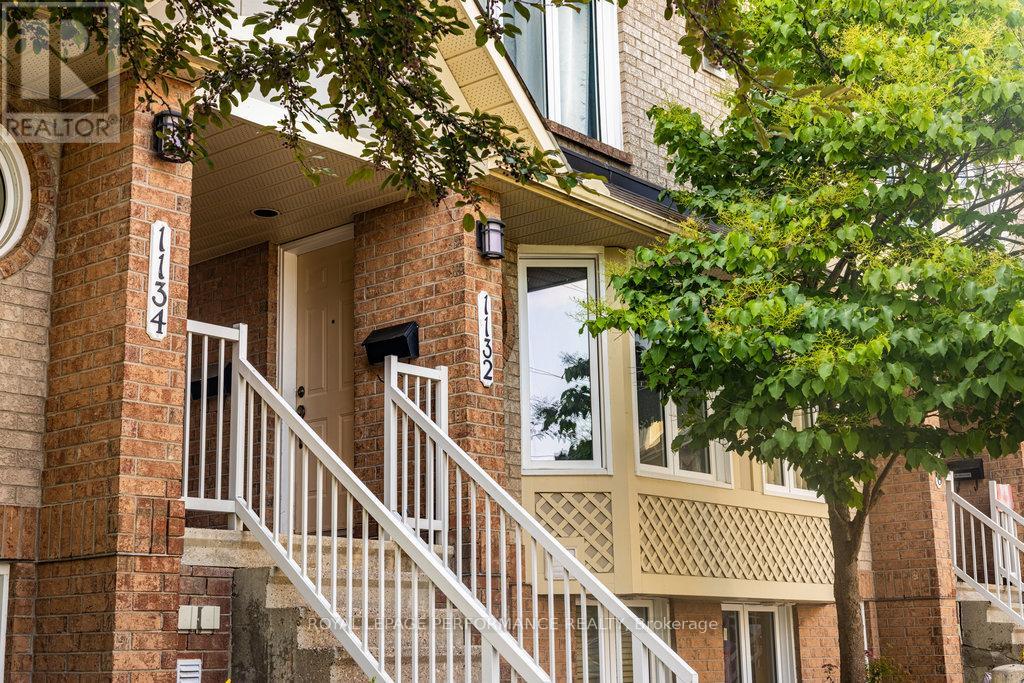 10 - 1132 Gablefield Private, Ottawa, Ontario  K1J 1E3 - Photo 3 - X12293443