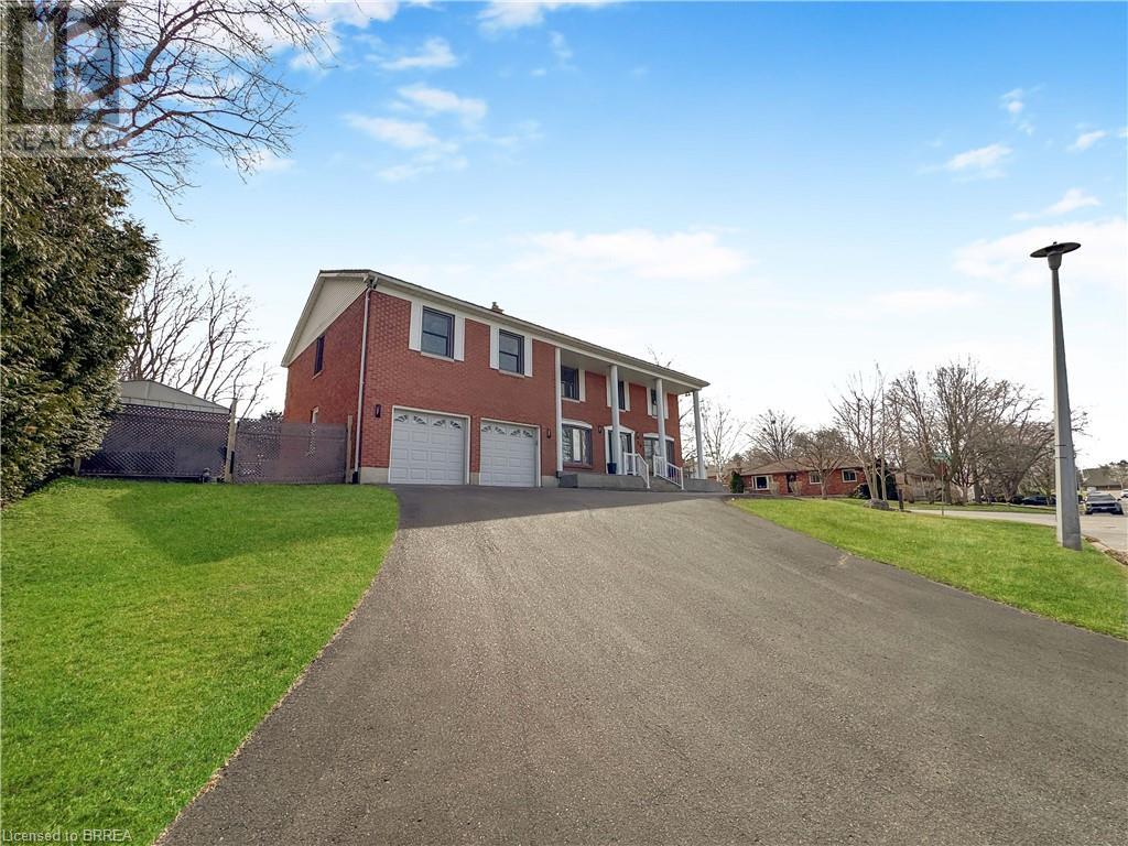 Property at 30 LINGWOOD Drive image 1