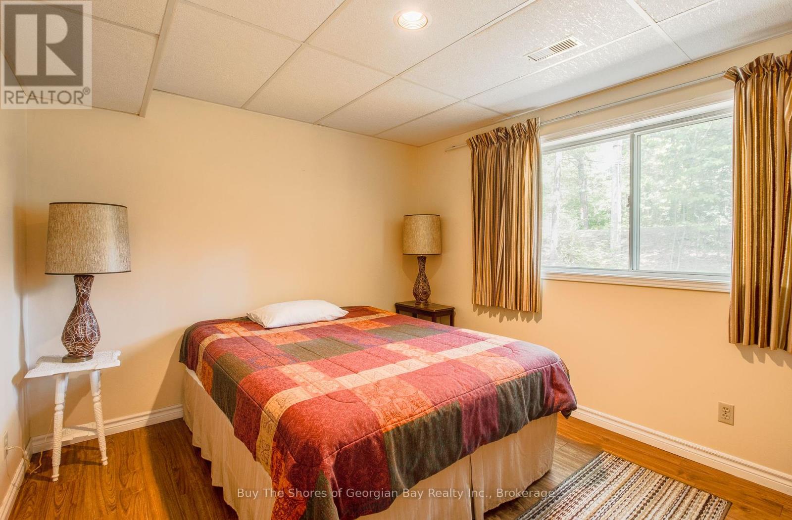 2249 Tiny Beaches Road S, Tiny, Ontario  L0L 1P1 - Photo 10 - S12293433