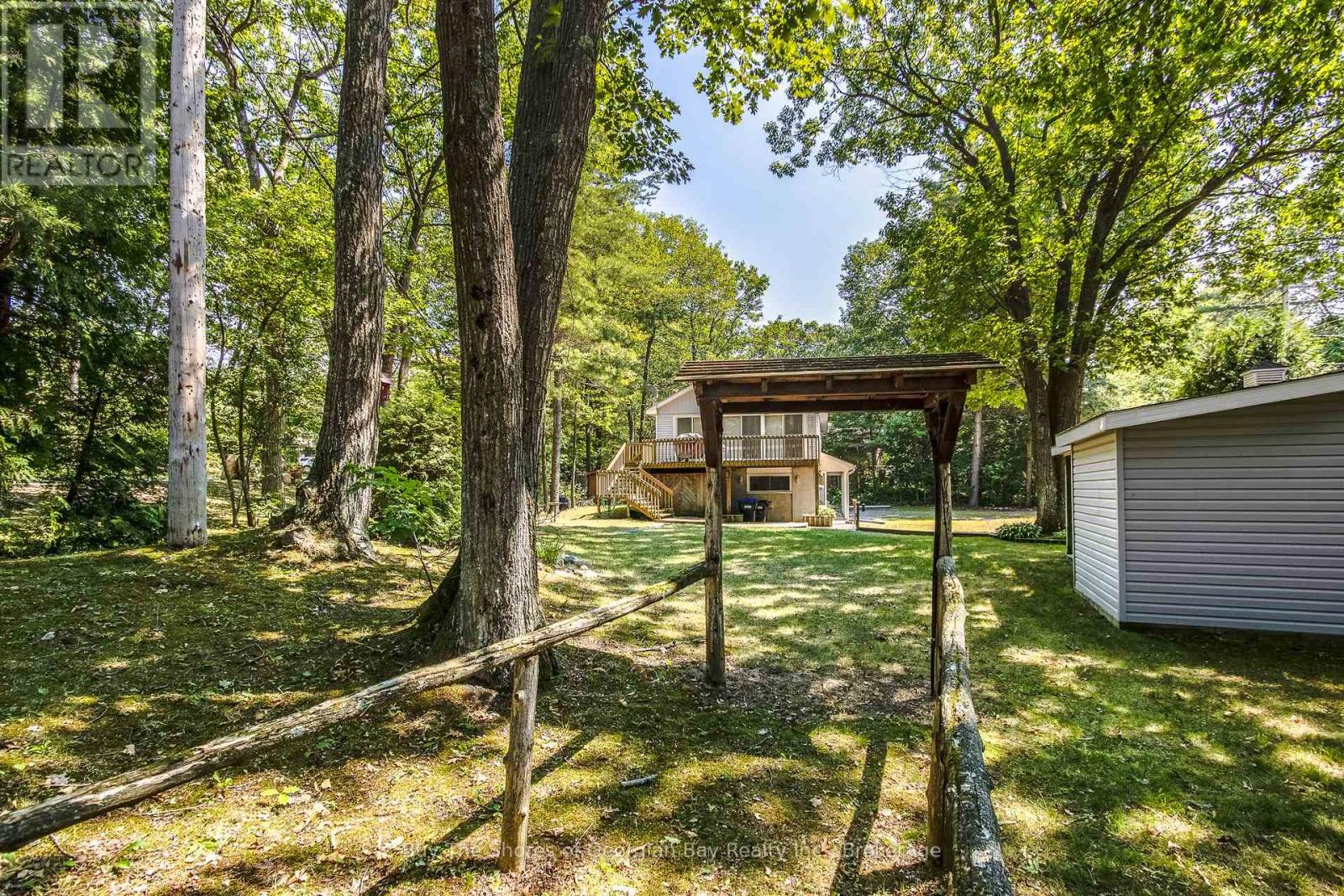 2249 Tiny Beaches Road S, Tiny, Ontario  L0L 1P1 - Photo 35 - S12293433