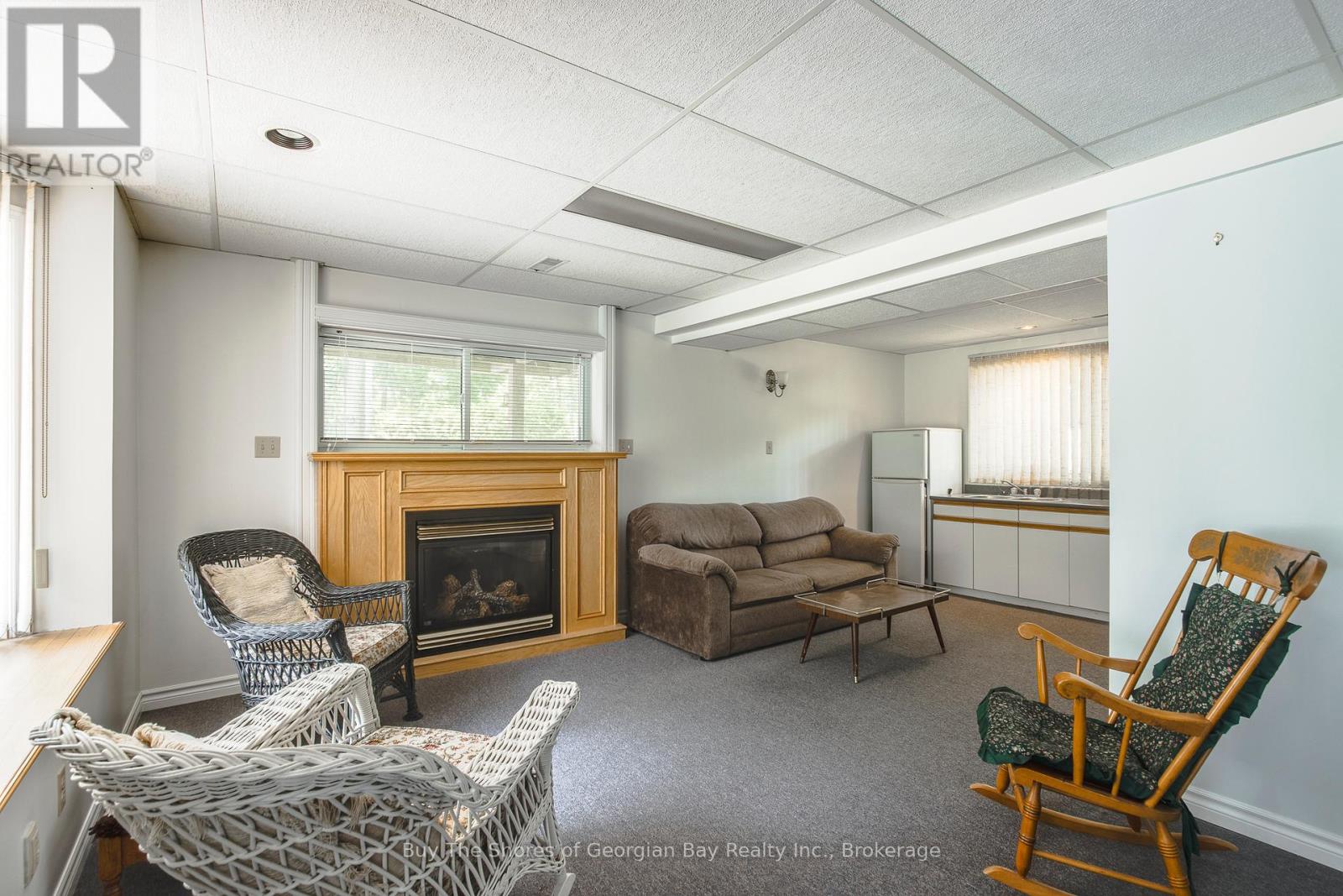 2249 Tiny Beaches Road S, Tiny, Ontario  L0L 1P1 - Photo 7 - S12293433