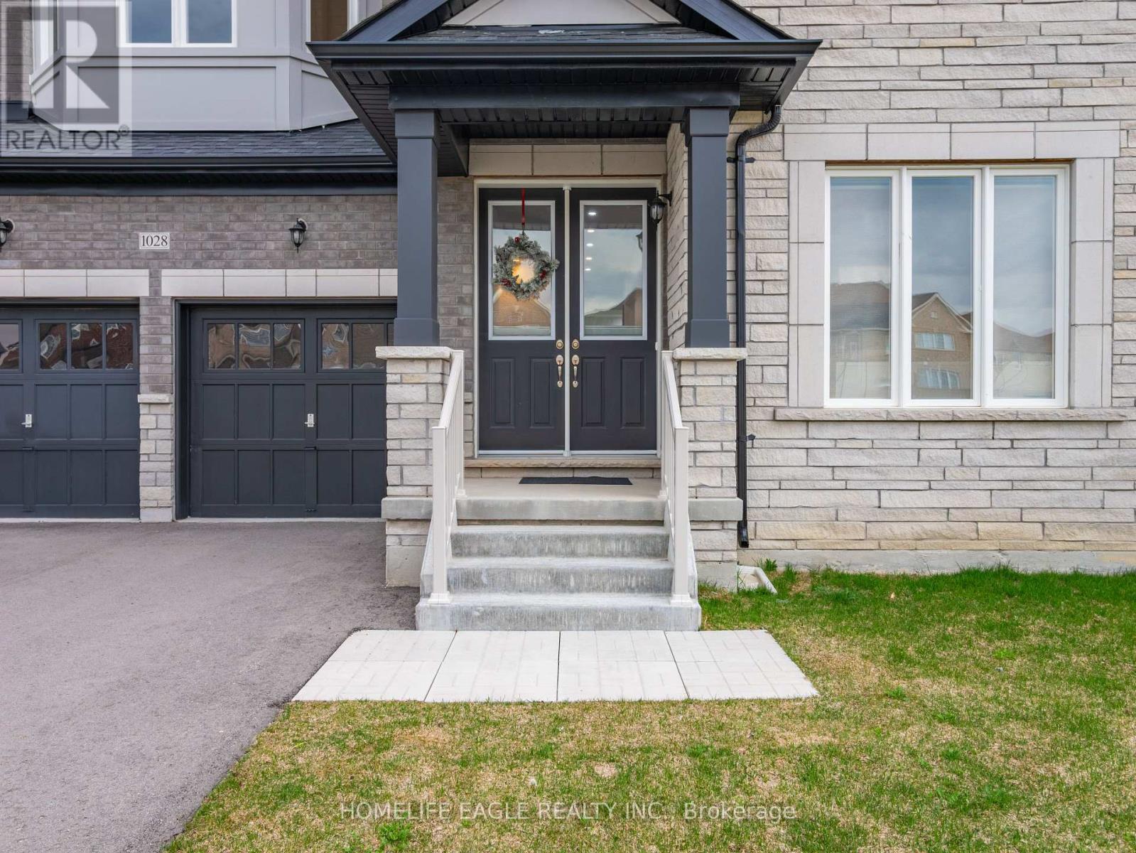 Property at 1028 HARDY WAY image 2