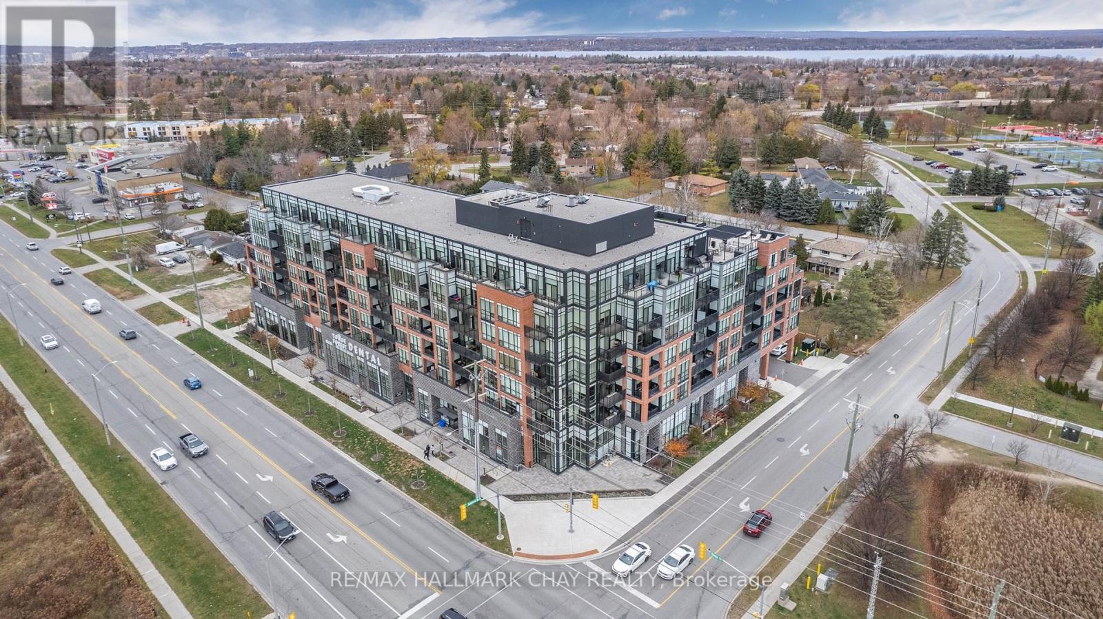 211 - 681 Yonge Street S, Barrie, Ontario L4N 4E8 - Photo 1 - S12293296