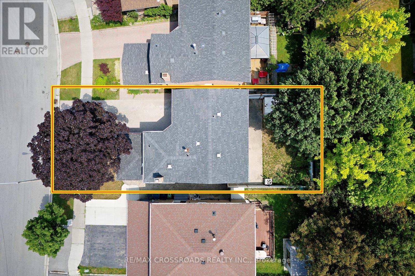 17 Brownridge Crescent, Toronto, Ontario  M9V 4M5 - Photo 33 - W12259078