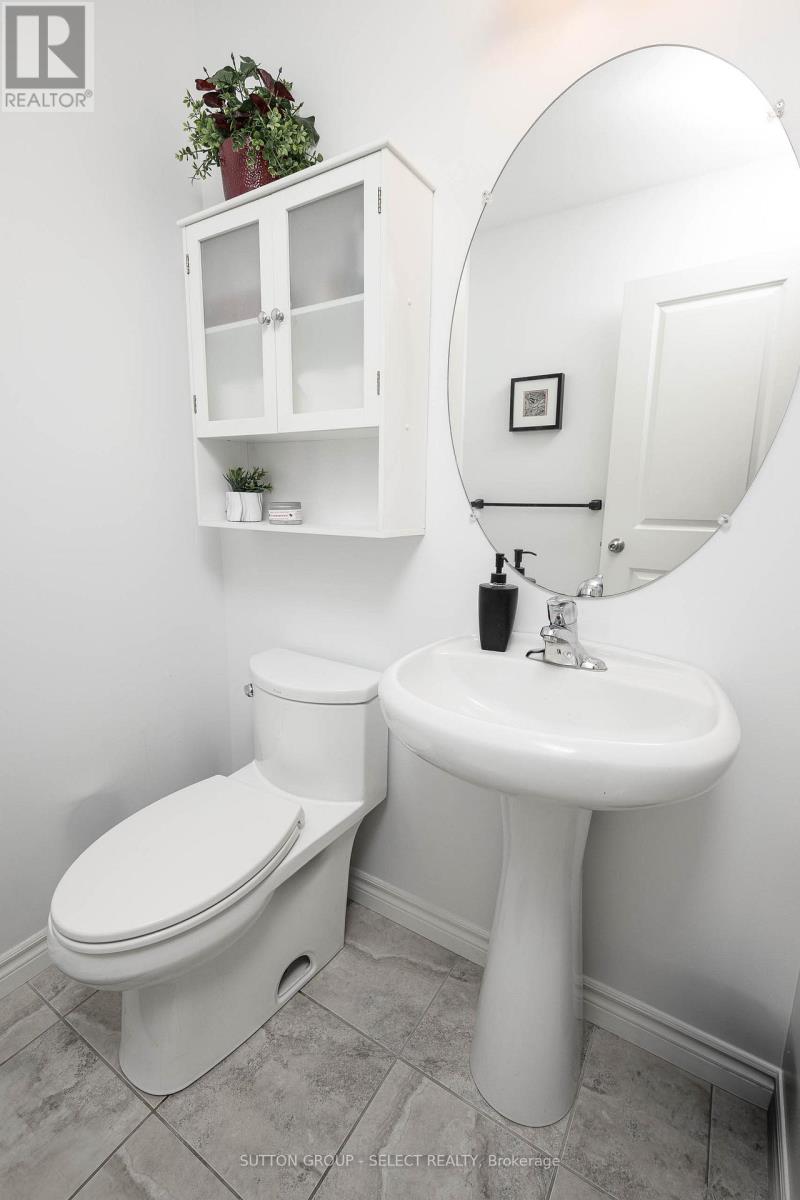 7 Ambleside Drive, St. Thomas, Ontario  N5P 0A9 - Photo 27 - X12293229