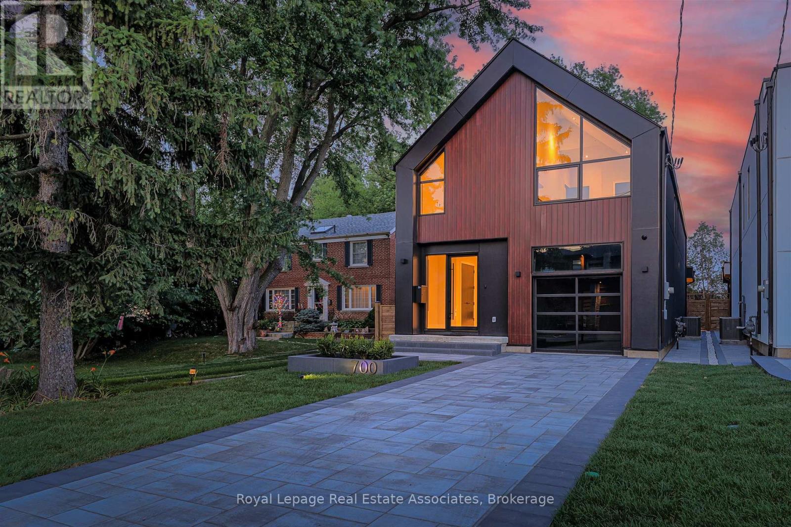 Property at 700 MONTBECK CRESCENT image 2