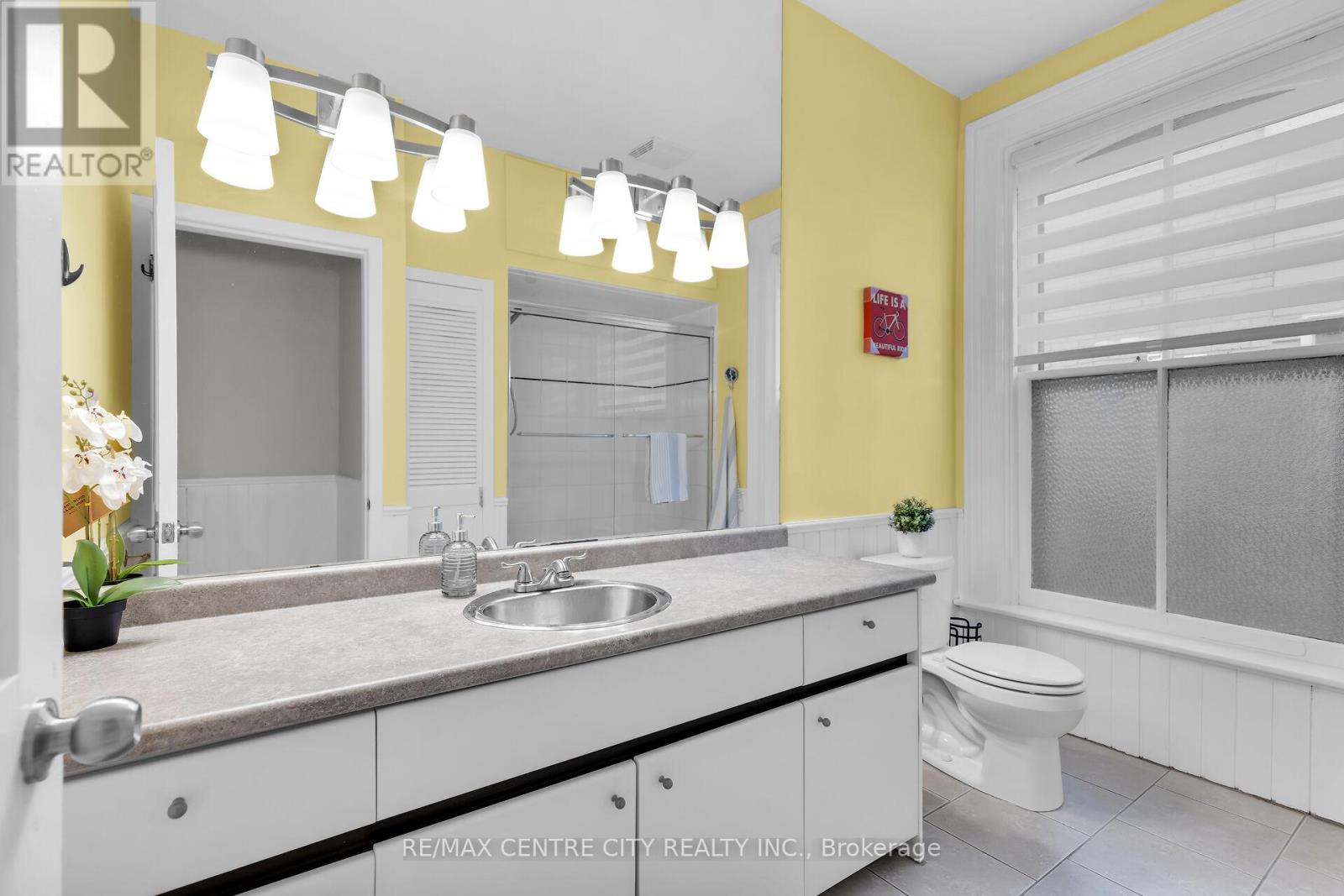 653 William Street, London East, Ontario  N5Y 2R1 - Photo 21 - X12229585