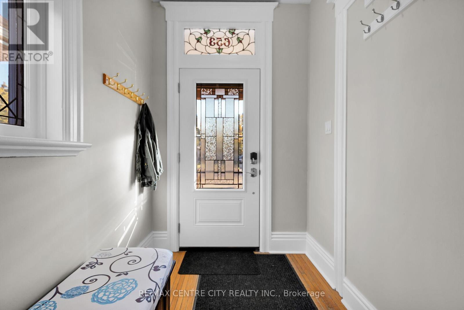 Property at 653 WILLIAM STREET image 5
