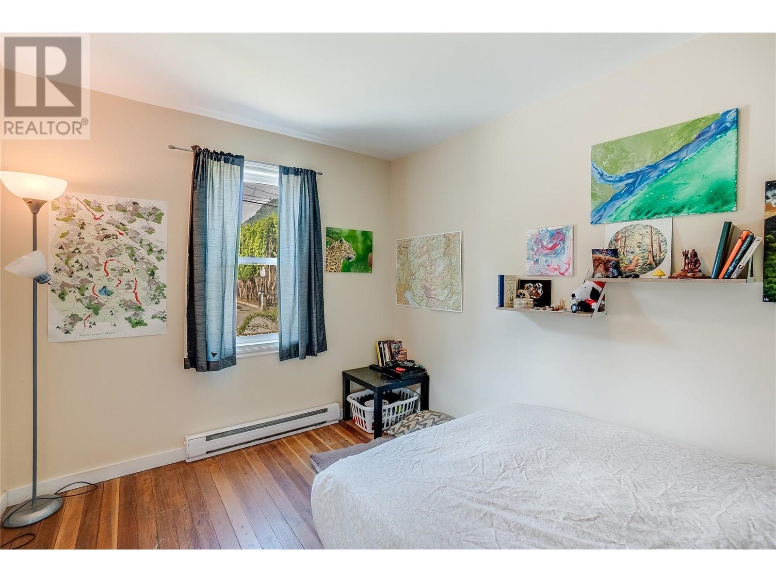 1216 1st Street, Castlegar, British Columbia V1N 1A2 - Photo 23 - 10355860