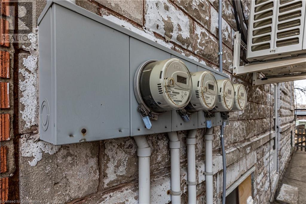 402 Dundurn Street S, Hamilton, Ontario  L8P 4L7 - Photo 37 - 40752230