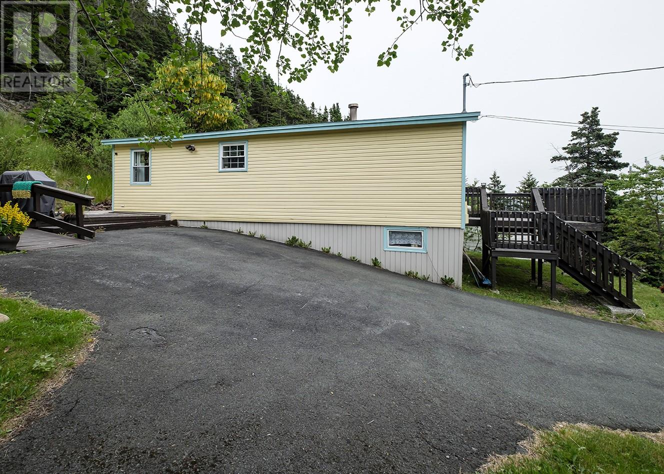 Property at 1542 Main Road image 4