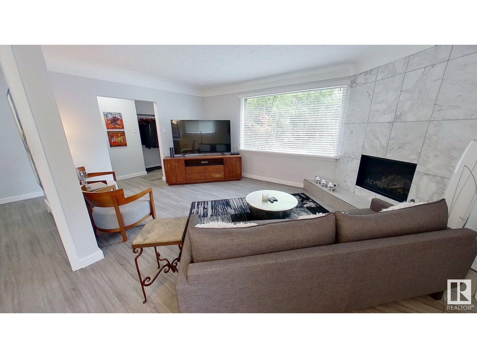 Property at 11708 130 ST NW image 3