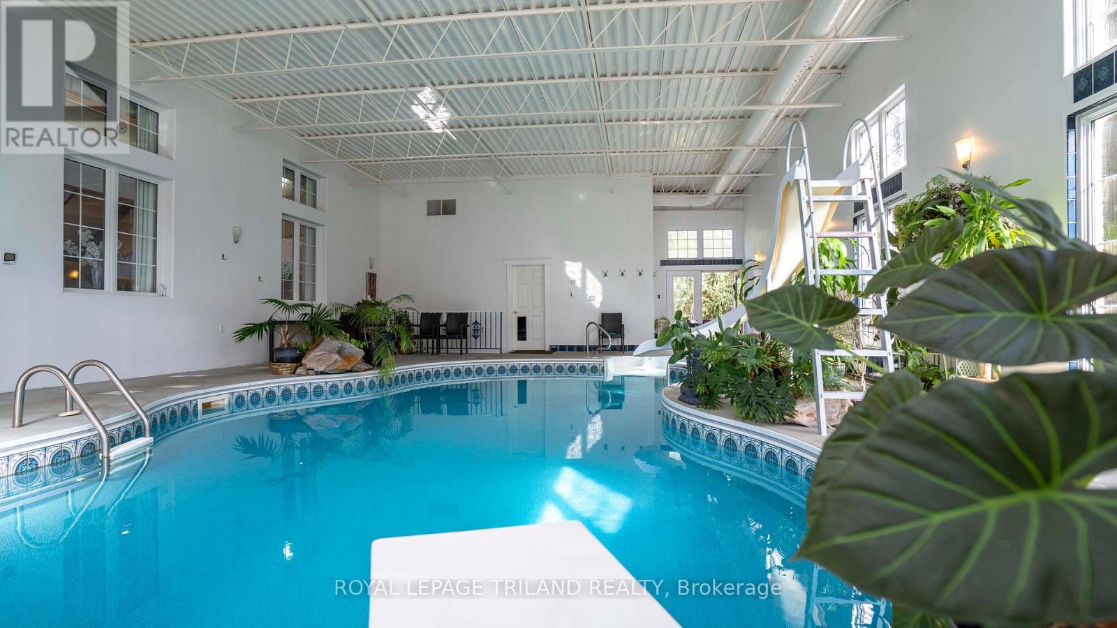 13240 Mclarty Line, Chatham-Kent, Ontario  N0P 2C0 - Photo 15 - X12293678
