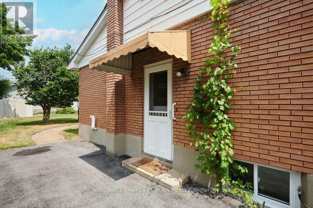 74 Kyle Drive, South Dundas, Ontario  K0C 1X0 - Photo 36 - X12293524