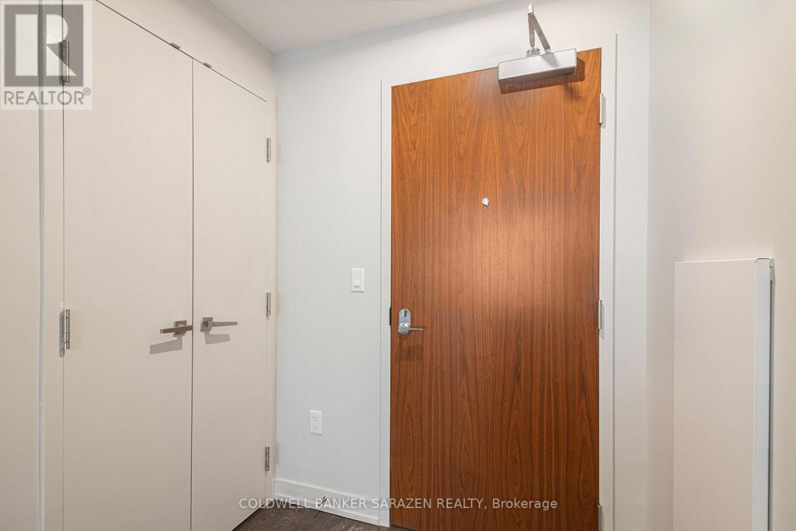808 - 101 Queen Street, Ottawa, Ontario  K1P 0B7 - Photo 4 - X12293555