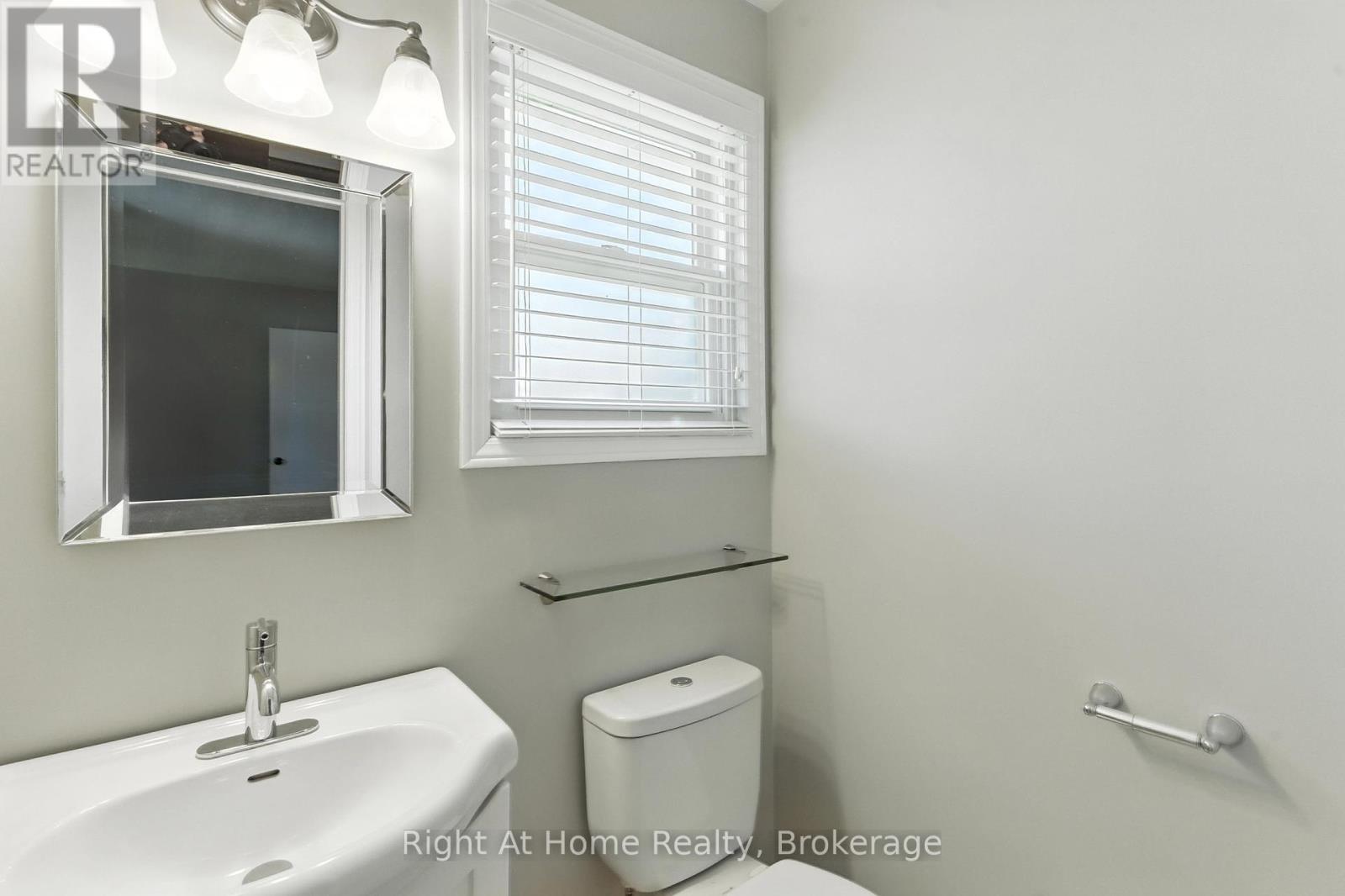 127 Flynn Street, Niagara-On-The-Lake, Ontario  L0S 1J0 - Photo 10 - X12293663