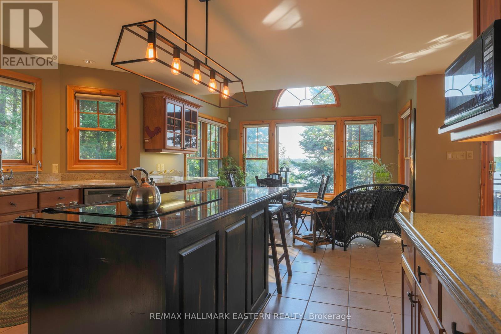 538 Rishor Avenue, Douro-Dummer, Ontario  K0L 2H0 - Photo 12 - X12293574