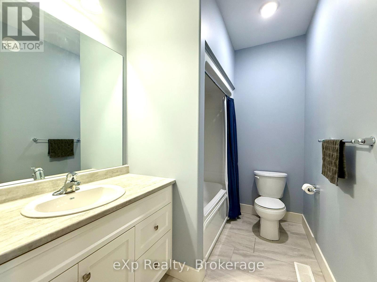 161 17th Ave A, Hanover, Ontario  N4N 0B5 - Photo 20 - X12293628