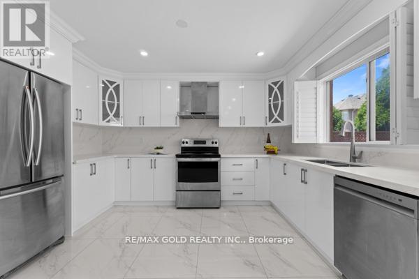 16 Upshall Drive, Brampton, Ontario  L6P 1E1 - Photo 12 - W12293484