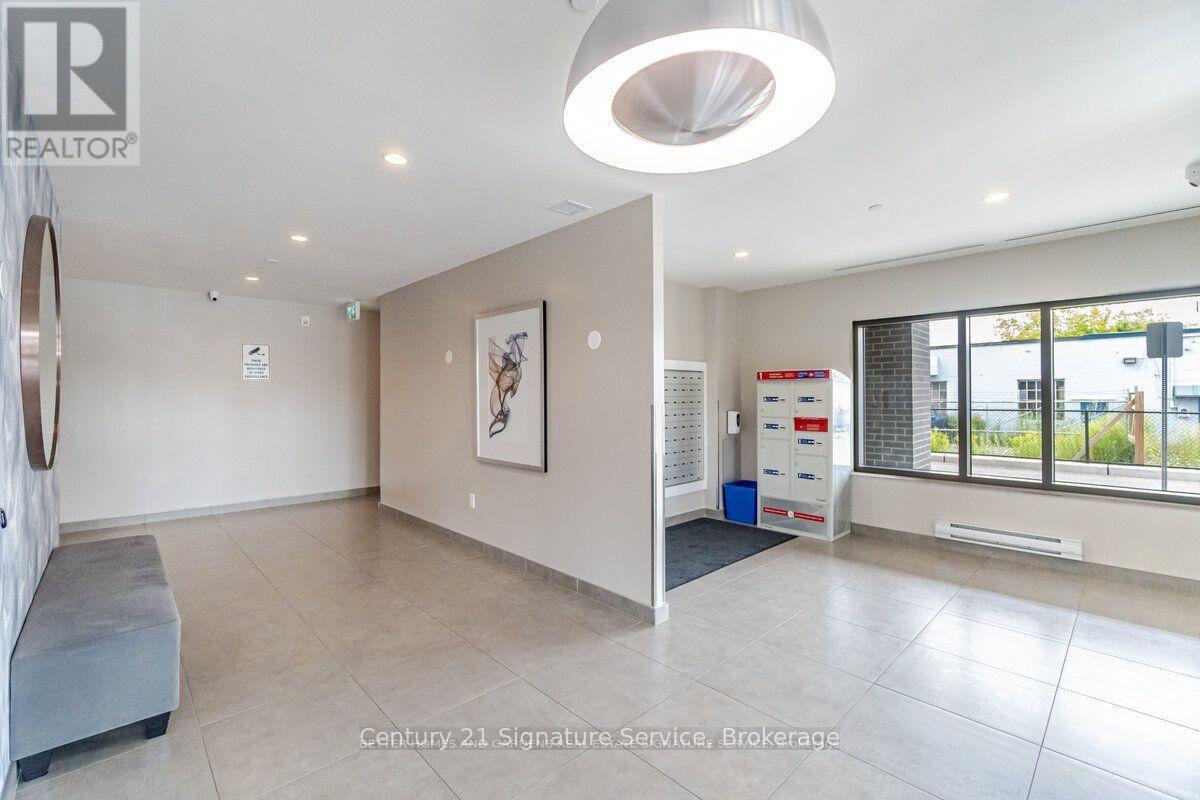 911 - 716 Main Street E, Milton, Ontario  L9T 3P6 - Photo 4 - W12293501
