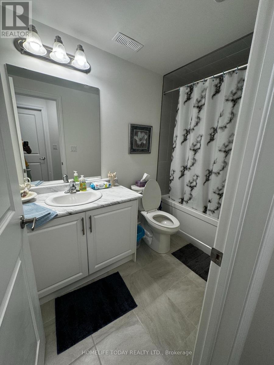 27 Seaton Crescent, Tillsonburg, Ontario  N4G 0E2 - Photo 10 - X12293496