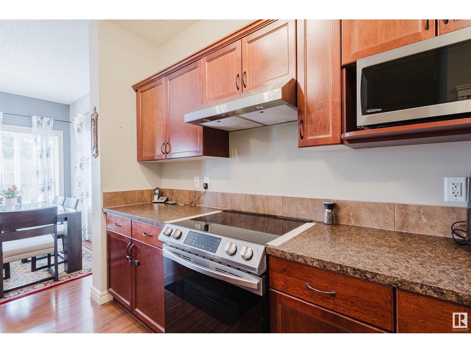 11409 13 Av Sw, Edmonton, Alberta  T6W 0G8 - Photo 5 - E4448496