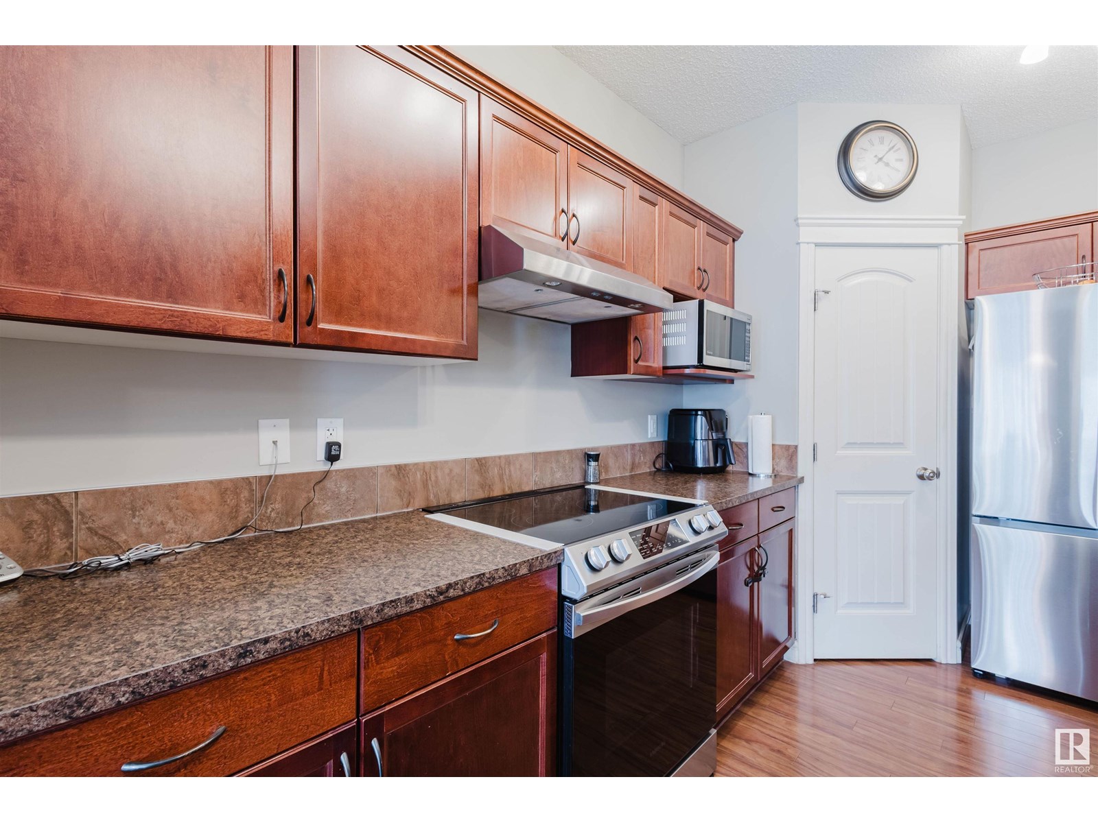 11409 13 Av Sw, Edmonton, Alberta  T6W 0G8 - Photo 7 - E4448496