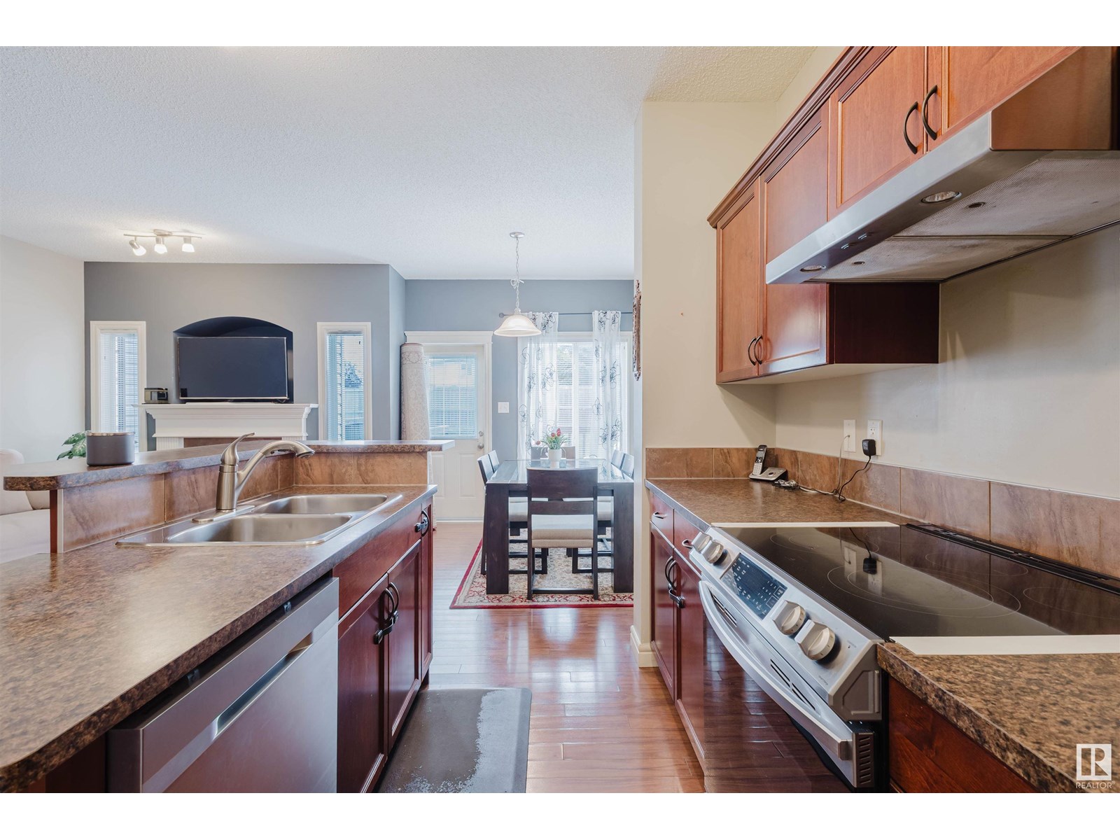 11409 13 Av Sw, Edmonton, Alberta  T6W 0G8 - Photo 9 - E4448496